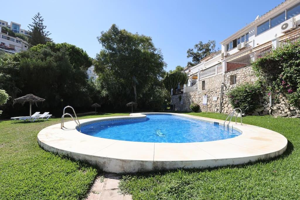 Quaint 2 Bedroom Townhouse With Pool Close To Sea! Benalmádena Εξωτερικό φωτογραφία