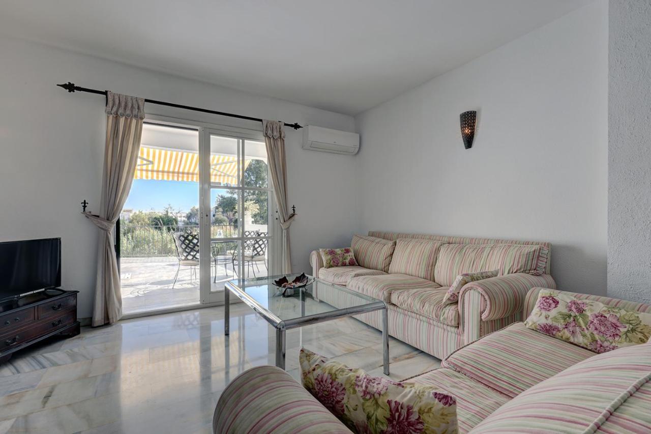 Quaint 2 Bedroom Townhouse With Pool Close To Sea! Benalmádena Εξωτερικό φωτογραφία