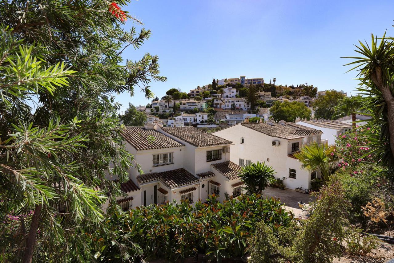 Quaint 2 Bedroom Townhouse With Pool Close To Sea! Benalmádena Εξωτερικό φωτογραφία