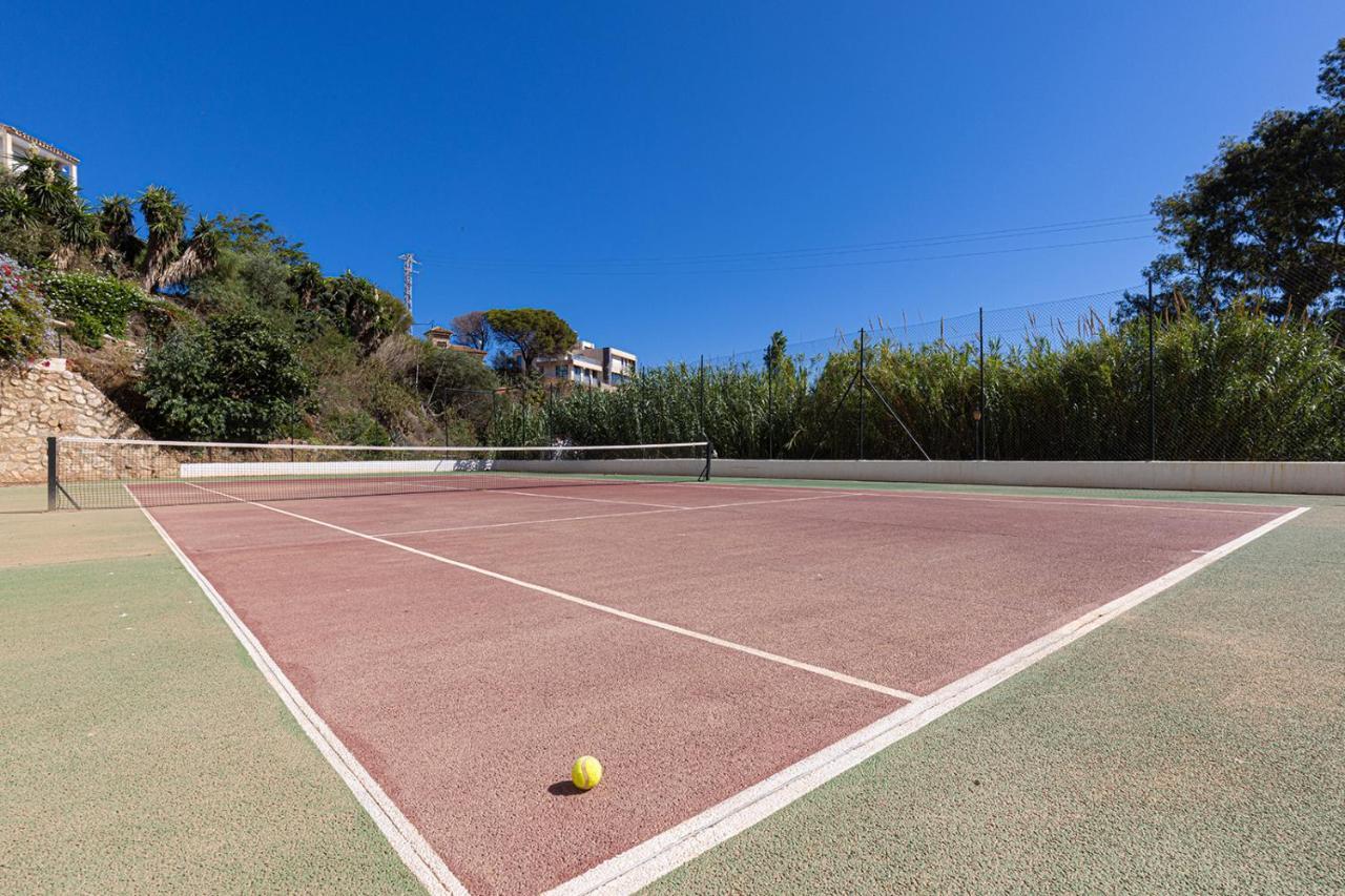 Quaint 2 Bedroom Townhouse With Pool Close To Sea! Benalmádena Εξωτερικό φωτογραφία