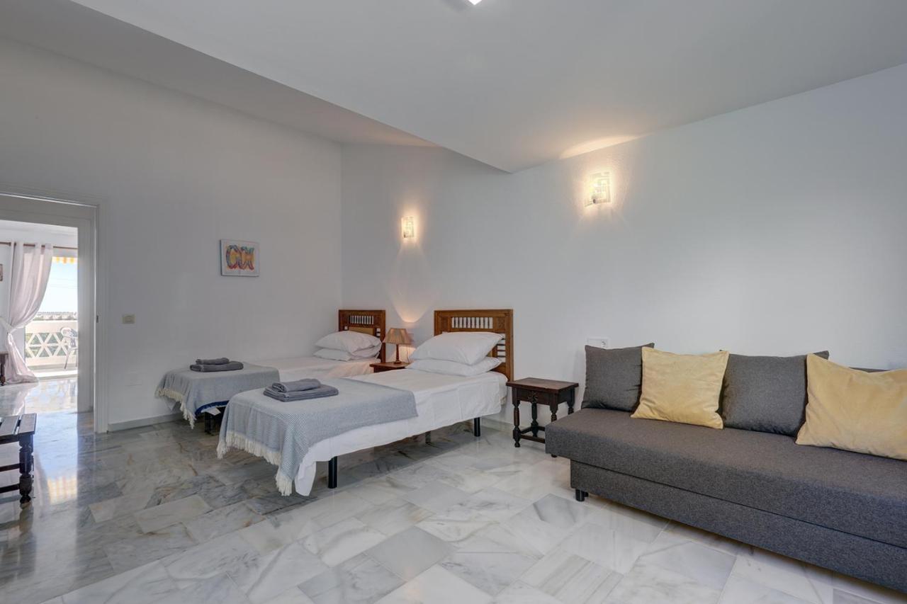 Quaint 2 Bedroom Townhouse With Pool Close To Sea! Benalmádena Εξωτερικό φωτογραφία